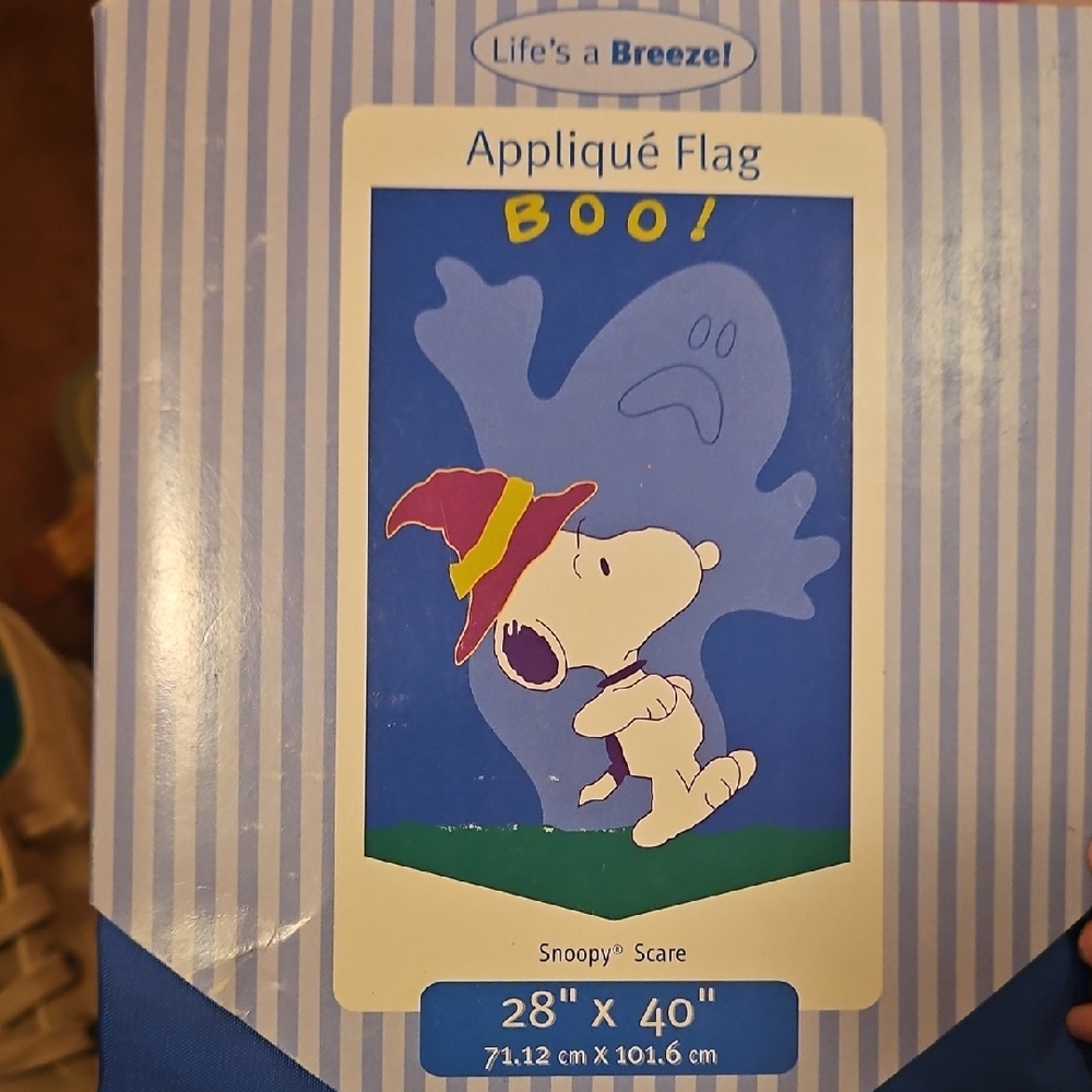 Snoopy Scare Applique Flag - Blue